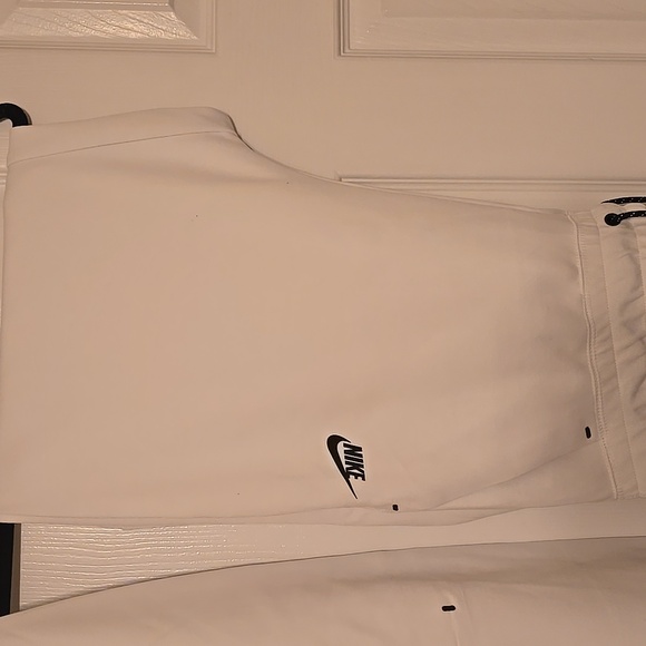 Women's Nike Sweatsuit - Picture 4 of 13